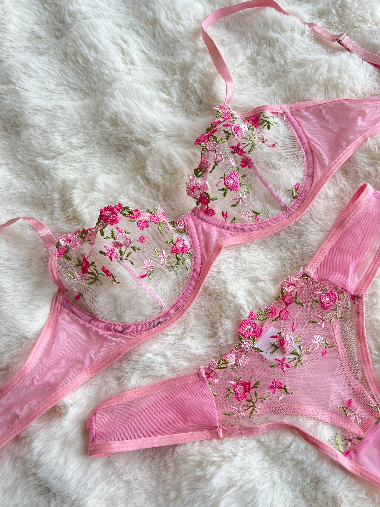 Amour Rose Lace